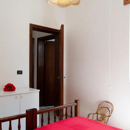 Holiday home Maria Con Piscina Nel Boomerang Village A